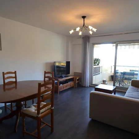 Apartment Plein Ciel - 5 Personnes Avec Piscine Sur La Corniche Fleurie A *